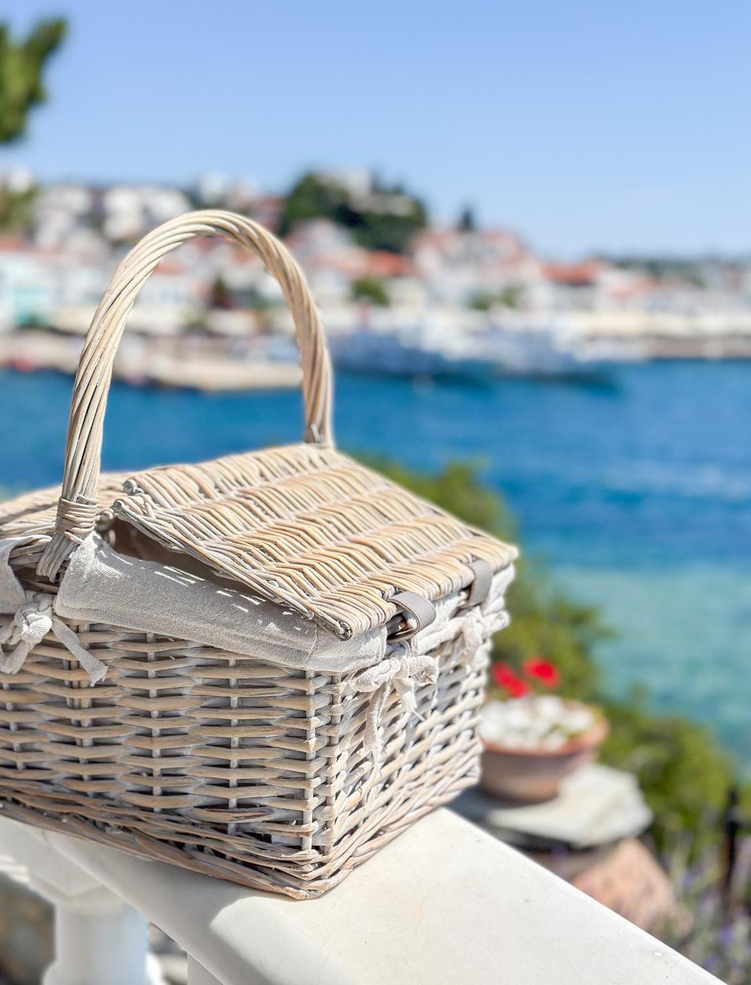Ourania'S Mansion Hotel Skiathos Exterior photo